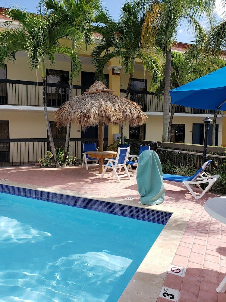 Days Inn By Wyndham Florida City Esterno foto